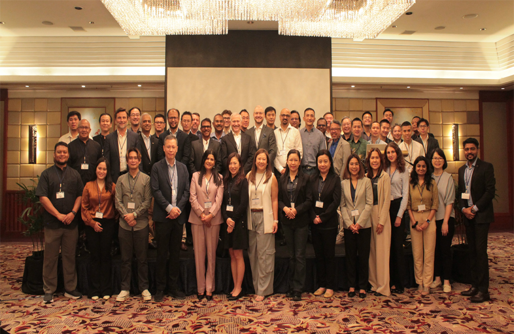 คณะผู้บริหารพร้อมตัวแทนฝ่ายขายและฝ่ายบริการได้เข้าร่วมงาน G+D Regional Channel Partner Event 2025 ซึ่งจัดขึ้นที่เมืองมะนิลา ประเทศฟิลิปปินส์ ระหว่างวันที่ 15-16 พฤษภาคม 2568